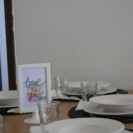 Mfb House بيت للعطل *