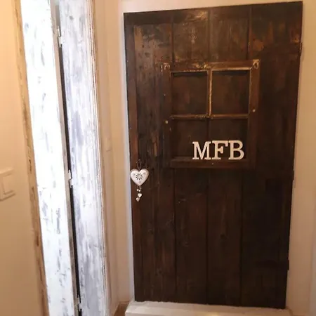 بيت للعطل Mfb House *